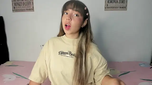 Snapshot of emma_grays2 chatting on May 26, 2026, 5:36 am emma grays2 online show from May 26, 2026, 5:36 am