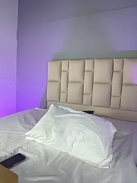 Eve  Queen online show from November 19, 2025, 11:54 am