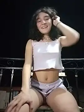 Snapshot of LuaBusch chatting on June 13, 2026, 4:21 am LuaBusch online show from June 13, 2026, 4:21 am