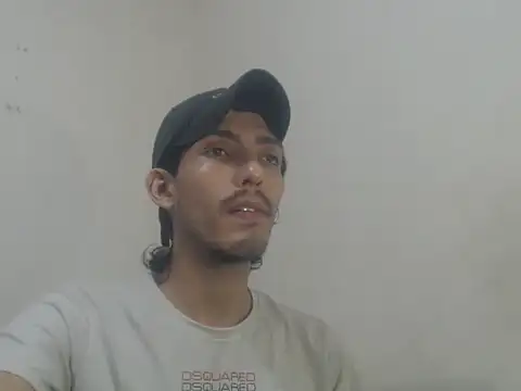 Snapshot of snackontime18 chatting on May 27, 2026, 3:03 am snackontime18 online show from May 27, 2026, 3:03 am