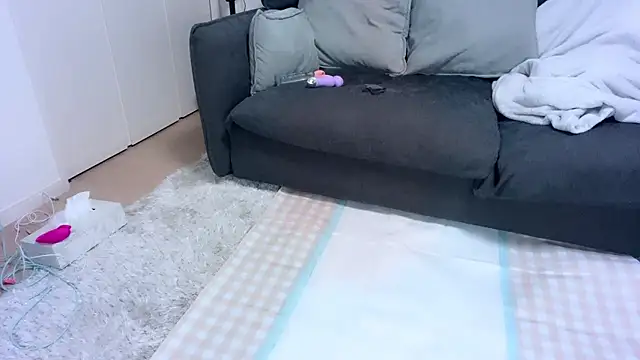 moemilk online show from October 22, 2025, 1:39 am