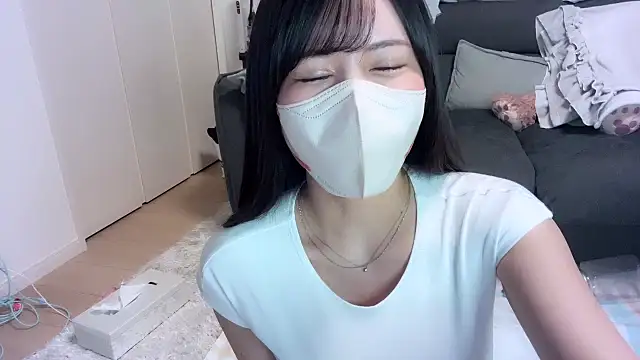 Snapshot of moemilk chatting on October 28, 2025, 1:25 pm moemilk online show from October 28, 2025, 1:25 pm