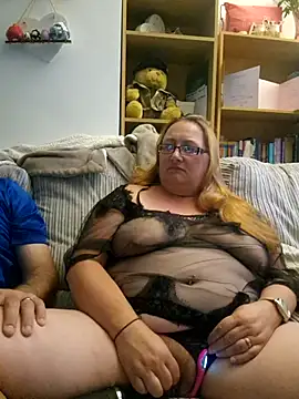 Luscious-LucyXX online show from July 1, 2026, 7:35 pm