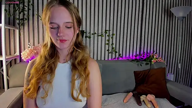 Casey Sweeet online show from June 5, 2026, 4:02 pm