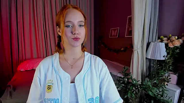 Casey Sweeet online show from July 25, 2026, 3:53 pm