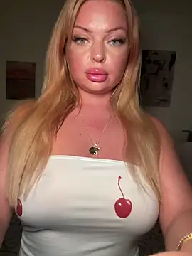 Snapshot of _Lilly_angel chatting on October 21, 2025, 9:04 pm Lilly angel online show from October 21, 2025, 9:04 pm