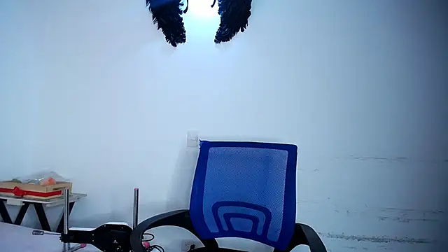 lucky stricke online show from November 10, 2025, 3:38 am