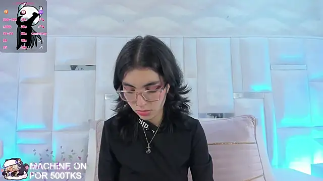 Im Molly Angel online show from January 10, 2026, 8:10 pm