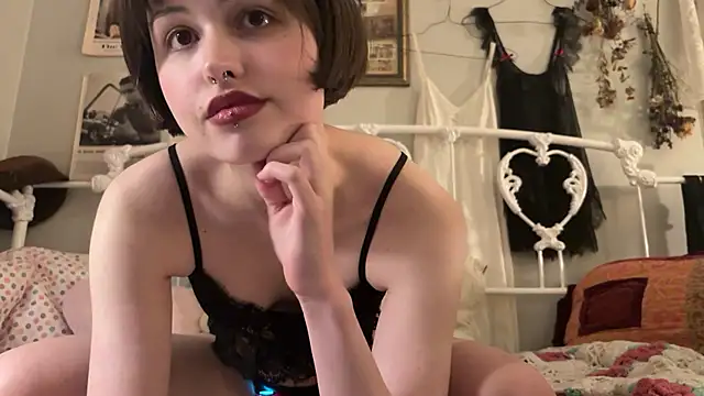 urbbydollxx online show from June 17, 2026, 9:01 am