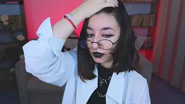 Snapshot of Mistress__Marcelline chatting on September 11, 2025, 10:15 am Mistress Marcelline online show from September 11, 2025, 10:15 am