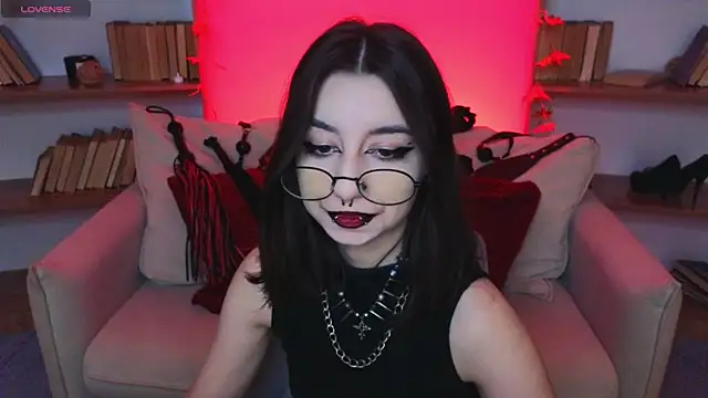 Snapshot of Mistress__Marcelline chatting on October 11, 2025, 9:52 am Mistress Marcelline online show from October 11, 2025, 9:52 am