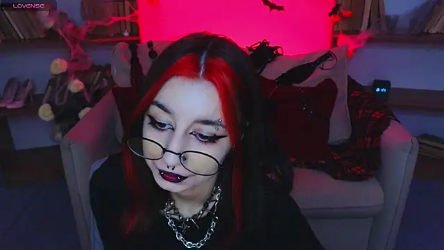 Snapshot of Mistress__Marcelline chatting on October 31, 2025, 10:16 am Mistress Marcelline online show from October 31, 2025, 10:16 am