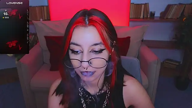 Snapshot of Mistress__Marcelline chatting on November 9, 2025, 10:24 am Mistress Marcelline online show from November 9, 2025, 10:24 am