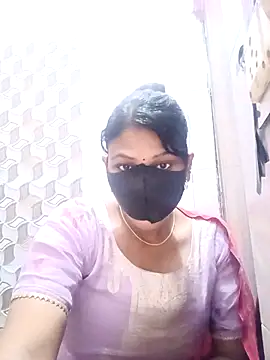 Snapshot of varnika chatting on December 2, 2025, 8:08 am varnika online show from December 2, 2025, 8:08 am