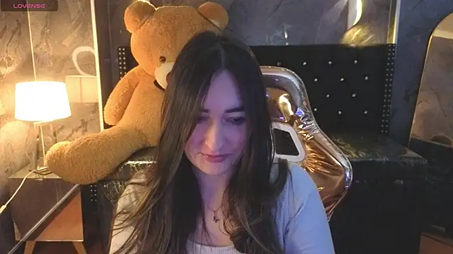 Soffi betacur b online show from October 9, 2025, 3:15 am