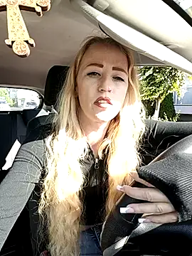 Snapshot of DeeA_Blondy chatting on September 14, 2025, 7:29 am DeeA Blondy online show from September 14, 2025, 7:29 am