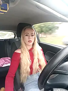 Snapshot of DeeA_Blondy chatting on October 3, 2025, 12:24 pm DeeA Blondy online show from October 3, 2025, 12:24 pm