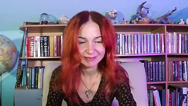 Foxilady357 online show from November 5, 2025, 3:34 pm