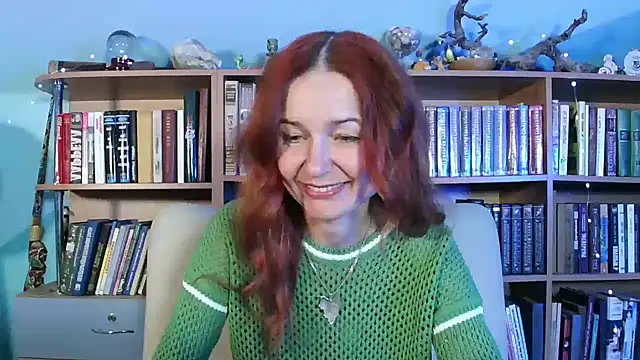 Foxilady357 online show from April 1, 2026, 1:52 pm