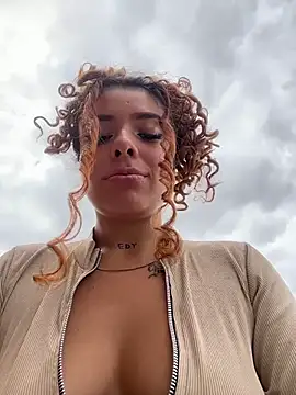 haally-mll online show from April 7, 2026, 6:41 pm