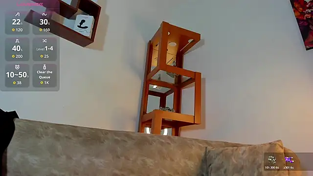 Snapshot of LoganTwink18 chatting on November 27, 2025, 2:08 pm LoganTwink18 online show from November 27, 2025, 2:08 pm