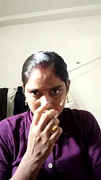 Guriya0076 online show from July 22, 2026, 4:37 am