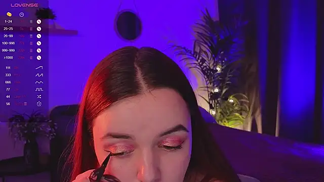 BellaDevile  online show from October 9, 2025, 7:28 am