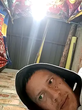 Snapshot of GaaraDiaz chatting on October 21, 2025, 6:14 am GaaraDiaz online show from October 21, 2025, 6:14 am