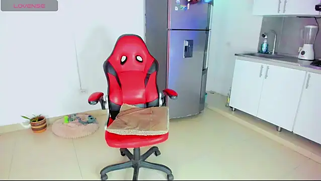 alexandra cute online show from April 11, 2026, 9:19 pm