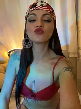 Snapshot of TayllorSweet_ chatting on June 20, 2026, 2:03 am TayllorSweet online show from June 20, 2026, 2:03 am