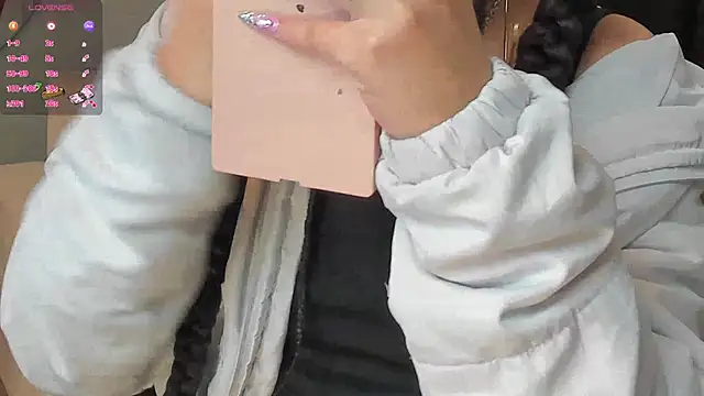 EsmeraldaGrace1 online show from September 15, 2025, 1:49 am