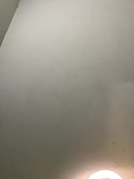 Snapshot of StrawberryXpeach chatting on March 31, 2026, 10:43 pm StrawberryXpeach online show from March 31, 2026, 10:43 pm