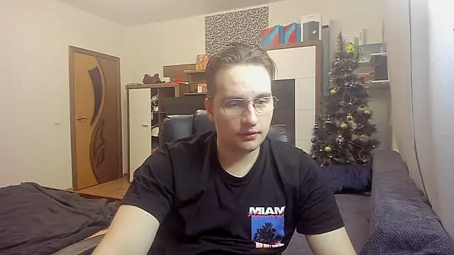 romiosabrino online show from February 19, 2026, 4:36 pm