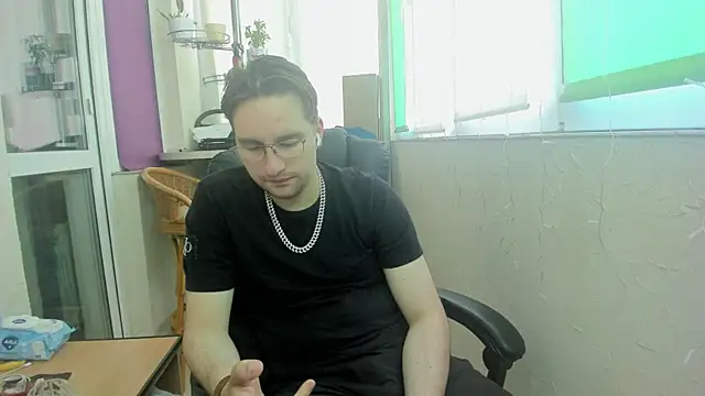 Snapshot of romiosabrino chatting on May 26, 2026, 1:07 pm romiosabrino online show from May 26, 2026, 1:07 pm