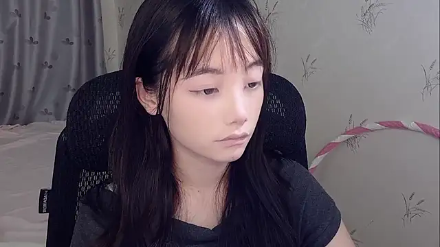 puppy-999 online show from June 24, 2026, 11:09 am