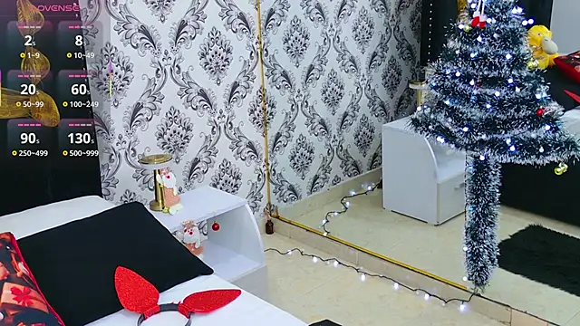 Snapshot of Becca_Grims chatting on December 4, 2025, 3:27 am Becca Grims online show from December 4, 2025, 3:27 am