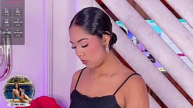 Mia Roset online show from October 18, 2025, 1:23 pm