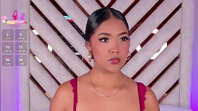 Mia Roset online show from November 7, 2025, 5:46 pm