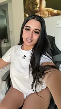 LilMisIndianx online show from May 24, 2026, 6:51 am