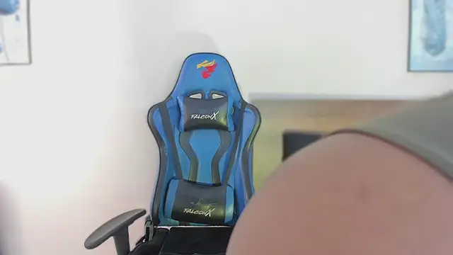 Snapshot of Niicol_Jenner chatting on February 12, 2026, 4:51 am Niicol Jenner online show from February 12, 2026, 4:51 am