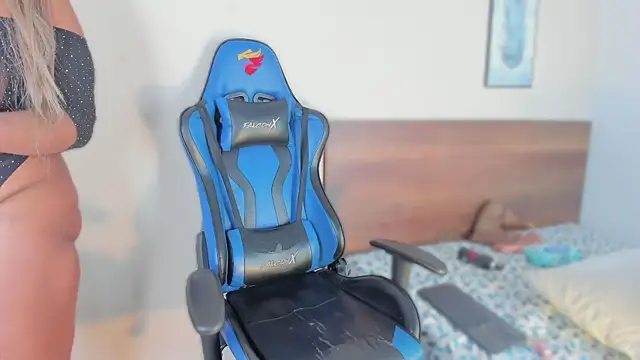 Snapshot of Niicol_Jenner chatting on February 22, 2026, 4:57 am Niicol Jenner online show from February 22, 2026, 4:57 am