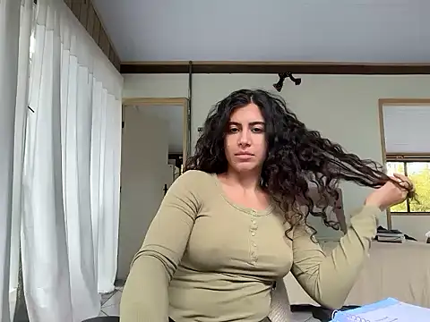 deusaludovica online show from May 25, 2026, 4:13 pm