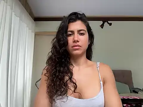 deusaludovica online show from May 26, 2026, 6:04 pm