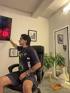 Elian savoy online show from October 14, 2025, 8:42 pm