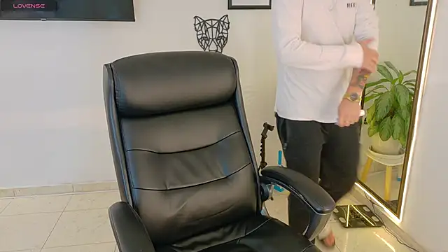 Elian savoy online show from November 28, 2025, 11:18 pm