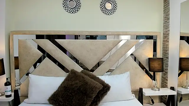 Snapshot of ximena_vasquez8 chatting on February 24, 2026, 3:15 am ximena vasquez8 online show from February 24, 2026, 3:15 am