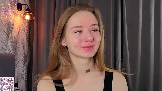 Snapshot of ElvinaRose chatting on February 12, 2026, 2:28 am ElvinaRose online show from February 12, 2026, 2:28 am