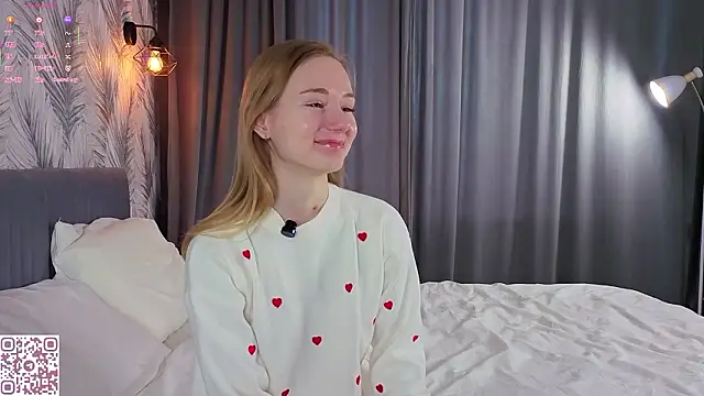 Snapshot of ElvinaRose chatting on February 14, 2026, 4:31 am ElvinaRose online show from February 14, 2026, 4:31 am