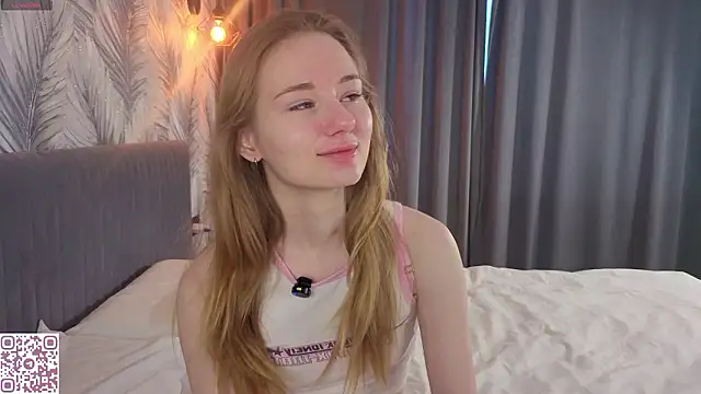 Snapshot of ElvinaRose chatting on March 9, 2026, 2:26 am ElvinaRose online show from March 9, 2026, 2:26 am