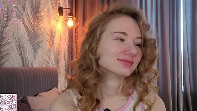 Snapshot of ElvinaRose chatting on April 10, 2026, 2:39 am ElvinaRose online show from April 10, 2026, 2:39 am